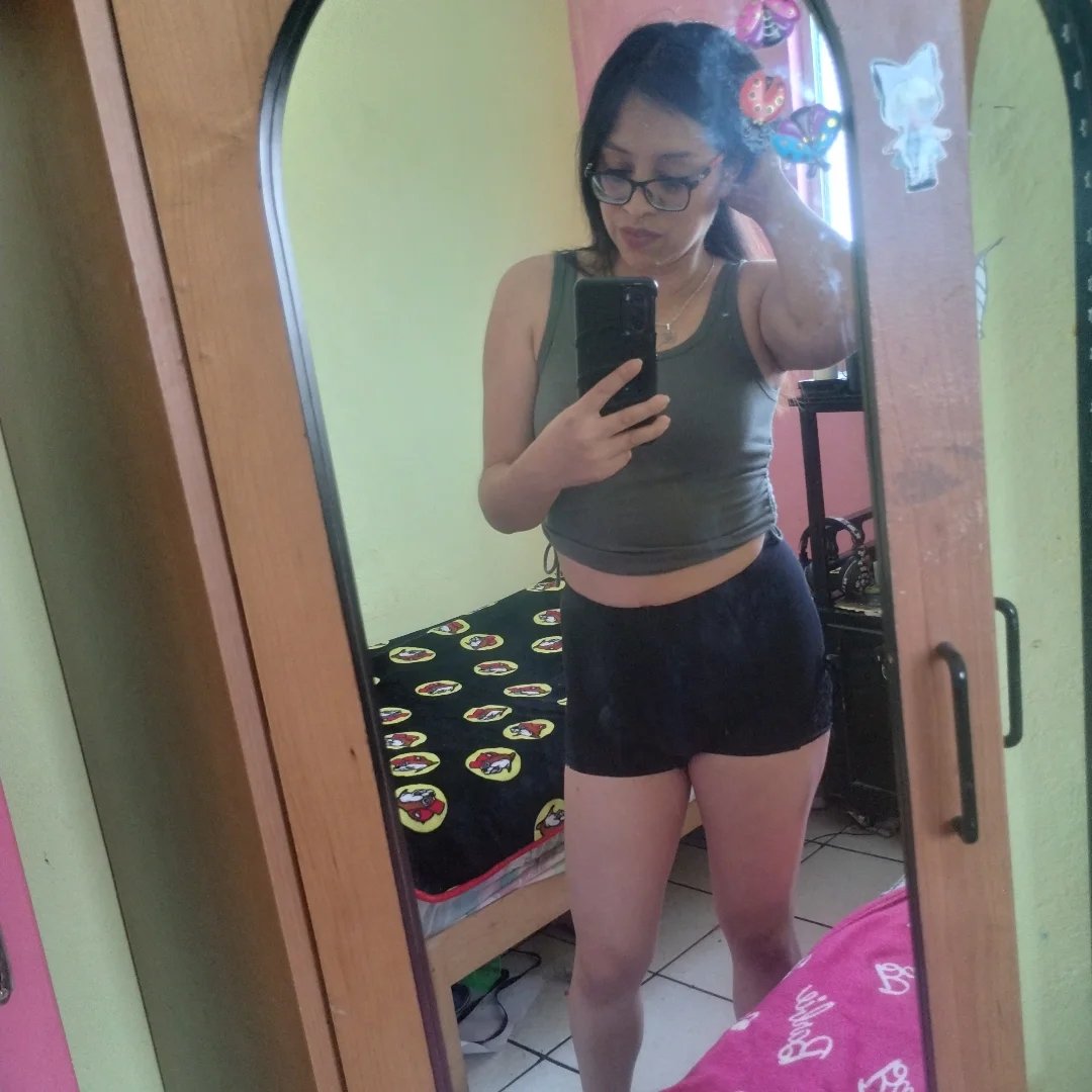 Karla Flores Gisel puta de Paracuaro, Guanajuato